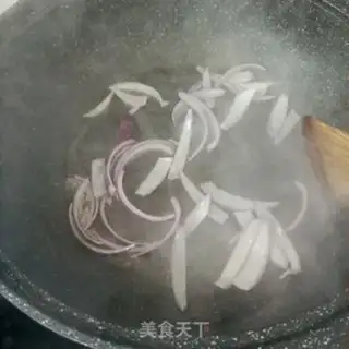 Make Onion fried sheep