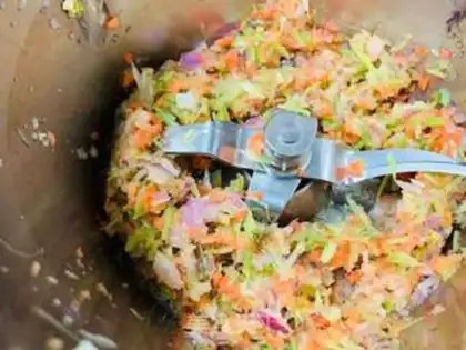Make Vegetable eggcake step 2