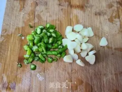 Make Autumn fried tofu step 2