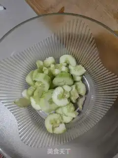 Make The silver ear of the cold cucumber step 1