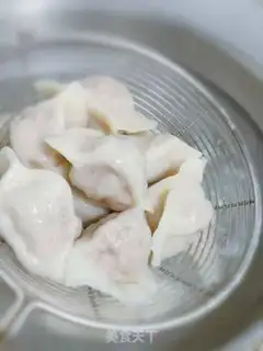 Make Fresh meat dumplings step 7