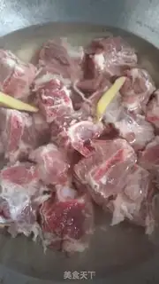 Make Spinal corn soup step 0