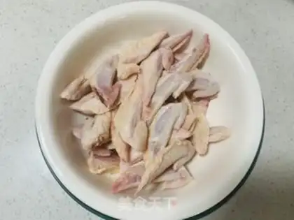 Make Pelican wings step 0