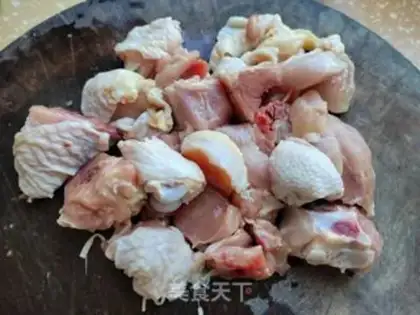 Make Tofu steamed chicken legs step 1