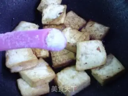 Make Onions burning wood tofu step 6