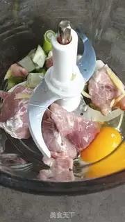 Make Clean waterball soup step 0