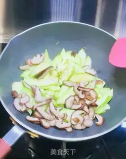 Make Fry mushrooms step 7