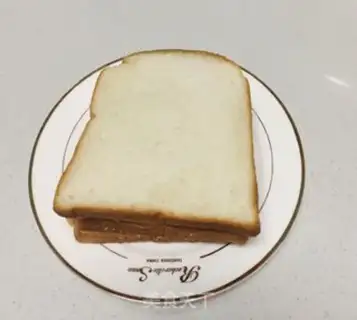 Make Breakfast bread pizza step 0