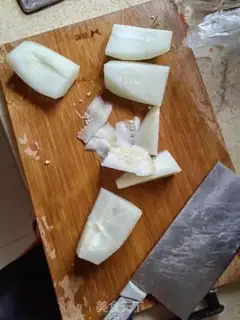 Make Fresh water to boil a melon step 0