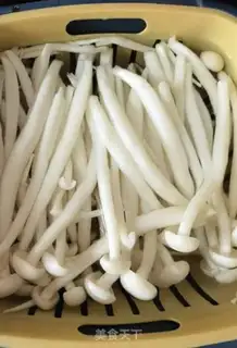 Make Clear the seafood mushrooms step 1