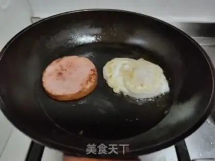 Make Cream eggs and ham sandwich step 3