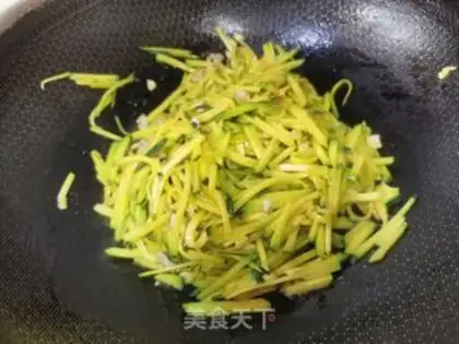 Make Pumpkin garlic step 2