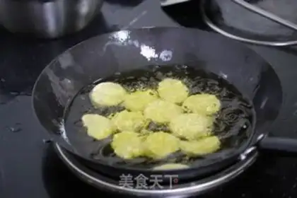 Make A rooster with honey step 1