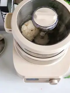 Make Five sesame pancakes step 4