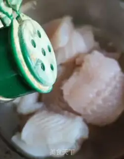 Make Black pepper saloon step 1