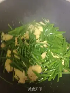 Make Eggs, fried moss step 5
