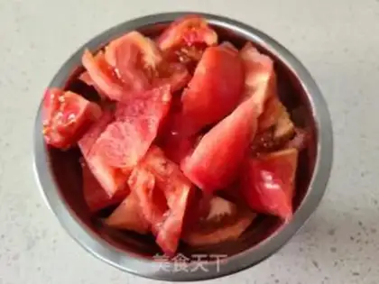 Make Tomato fried potatoes step 0