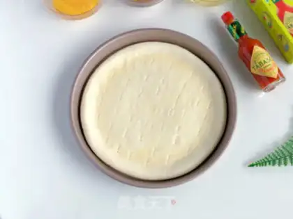 Make Hawaiian chicken pizza step 2
