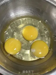 Make Fried eggs step 1