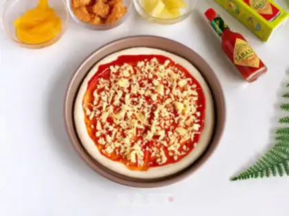 Make Hawaiian chicken pizza step 4