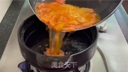 Make Tomato-egg beef pan step 11