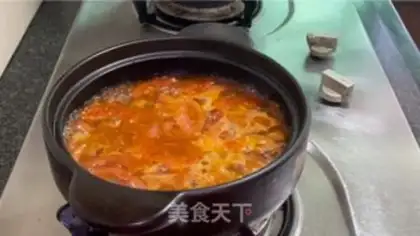 Make Tomato-egg beef pan step 12
