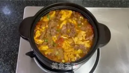 Make Tomato-egg beef pan step 16
