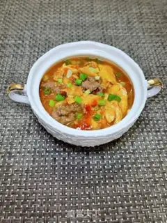 Make Tomato-egg beef pan step 18