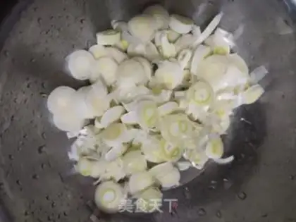 Make Egg onion fried rice step 0