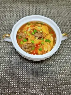 Make Tomato-egg beef pan step 19