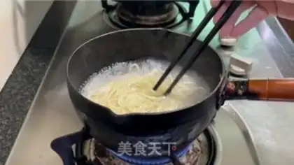 Make Tomato egg beef noodles step 17