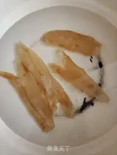 Make Plum and sea cucumber chicken step 1