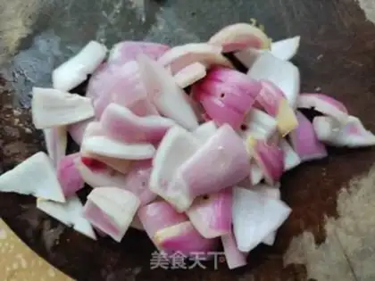Make Onion mushrooms and florist step 4