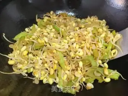 Make Soybean sprouts step 4