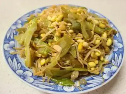 Make Soybean sprouts step 5