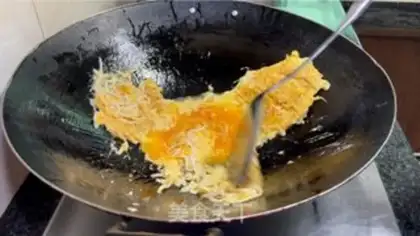 Make Silverfish fried eggs step 6