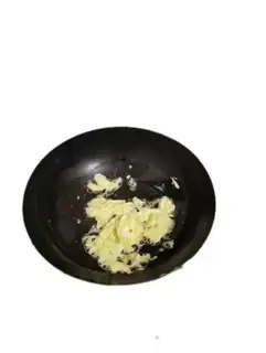 Make Egg fried rice step 1