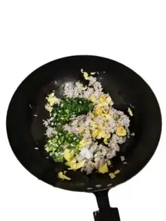 Make Egg fried rice step 3