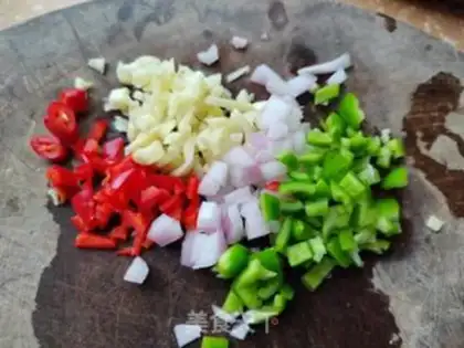 Make Golden fungus steam beef step 4