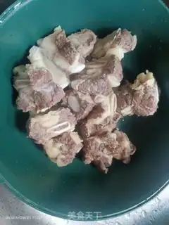 Make Steakbone radish soup step 1