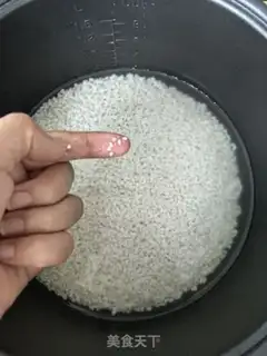 Make A pan of seafood step 0
