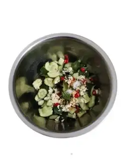 Make Shoot the cucumber step 1