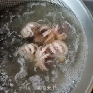 Make Onions of octopus step 5