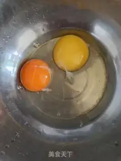 Make Scrambled eggs step 2