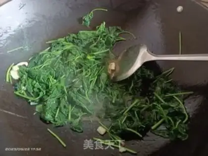 Make Garlic fries step 2