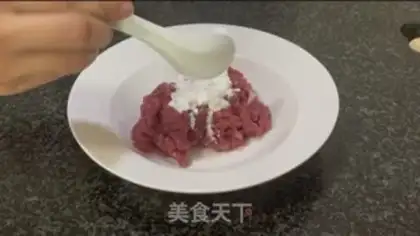 Make Sand and beef pasta step 1