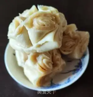 Make Lotus roll step 7