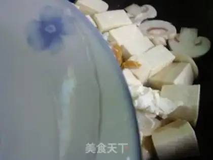 Make Fungus and duck eggs and tofu step 5