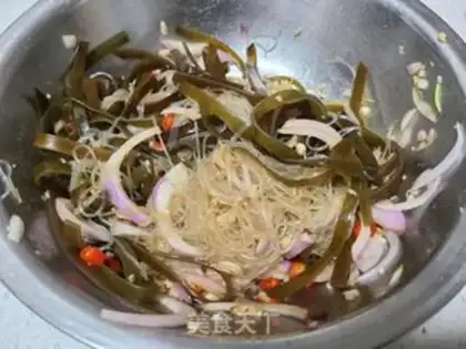 Make A fan of the Onion Belt step 6