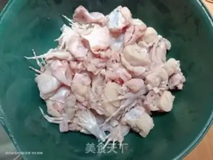 Make A dry pot, a purple soufflé step 1
